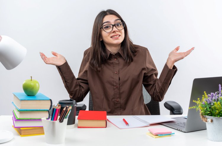 How do students manage CIPD studies alongside health and work?